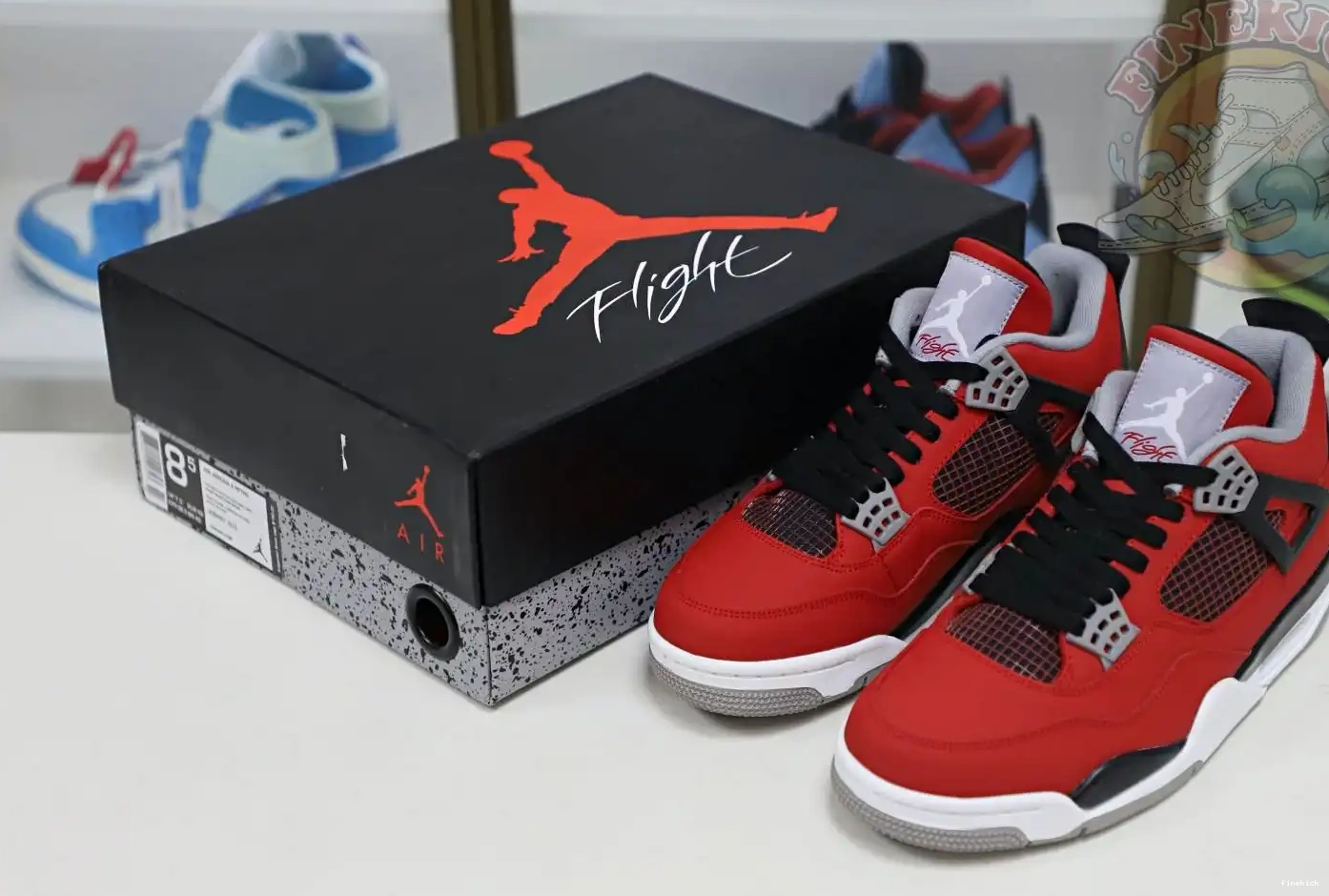 Bravo Jordan Air Jordan4 RetroToro 0520